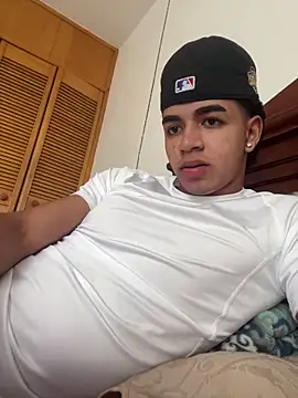 JoanG10 online show from April 19, 2026, 3:46 pm