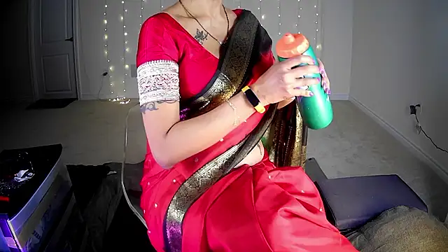 roma indobong temptress online show from March 18, 2026, 6:31 pm