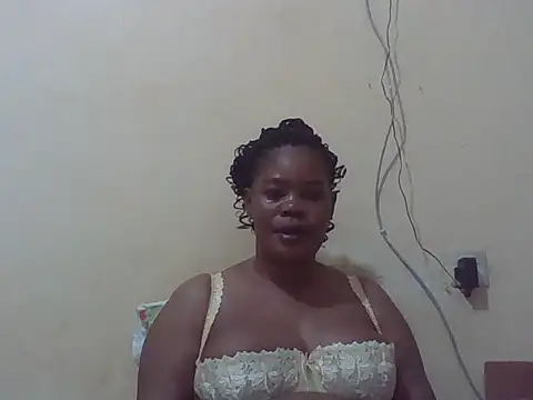 Snapshot of ANALQUEEN4 chatting on February 16, 2026, 3:43 pm ANALQUEEN4 online show from February 16, 2026, 3:43 pm