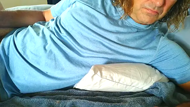 costanza7070 online show from October 20, 2025, 11:27 pm