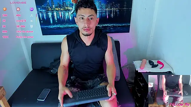 Piggy Eddy online show from October 5, 2025, 3:25 pm