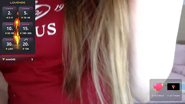 Snapshot of Naughty_Annn chatting on April 13, 2026, 2:37 am Naughty Annn online show from April 13, 2026, 2:37 am