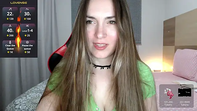 Snapshot of Naughty_Annn chatting on April 4, 2026, 2:07 am Naughty Annn online show from April 4, 2026, 2:07 am