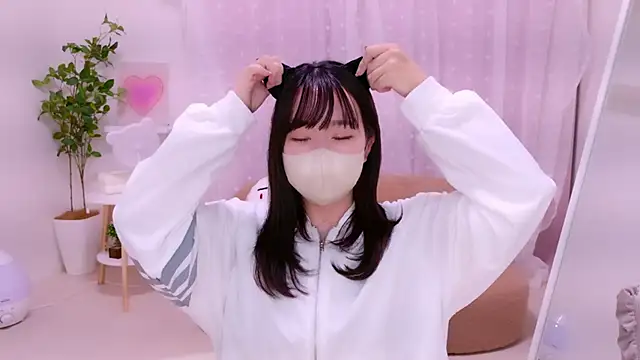 Snapshot of KANAMIn chatting on March 3, 2025, 10:17 am KANAMIn online show from March 3, 2025, 10:17 am