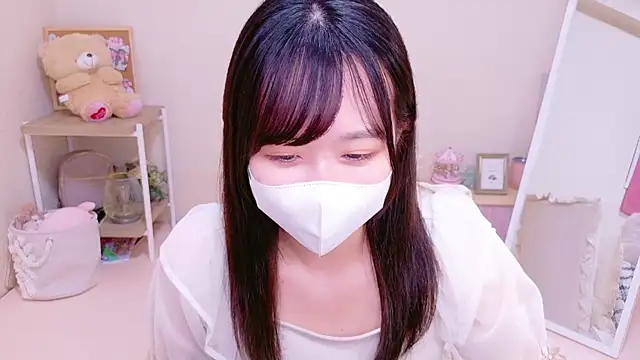 Snapshot of KANAMIn chatting on March 12, 2025, 5:13 am KANAMIn online show from March 12, 2025, 5:13 am