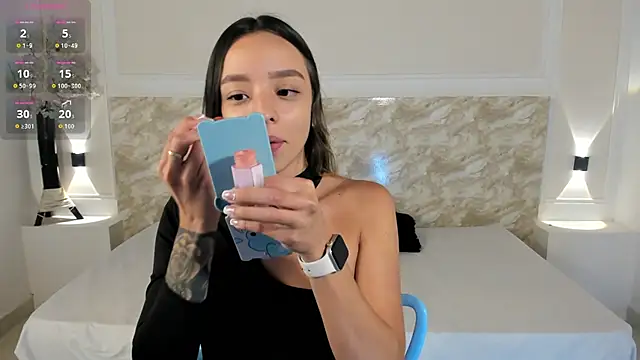 AliceRoss0 online show from October 9, 2025, 7:58 pm