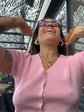 ValeriEvan online show from October 30, 2025, 8:17 pm