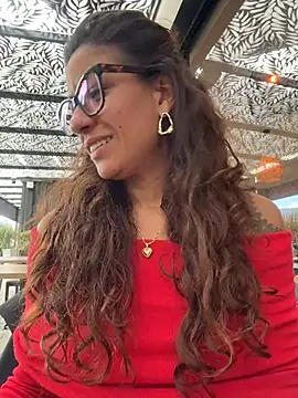 Snapshot of ValeriEvan chatting on February 19, 2026, 8:06 pm ValeriEvan online show from February 19, 2026, 8:06 pm