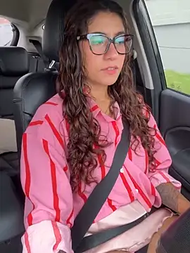 Snapshot of ValeriEvan chatting on March 6, 2026, 7:31 pm ValeriEvan online show from March 6, 2026, 7:31 pm