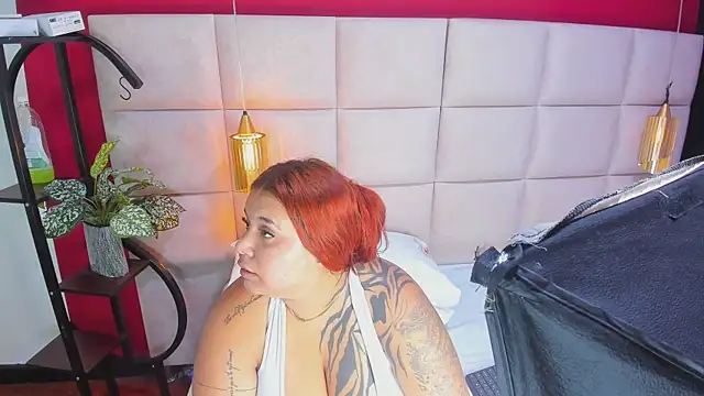 Amberluy online show from June 19, 2026, 9:42 pm