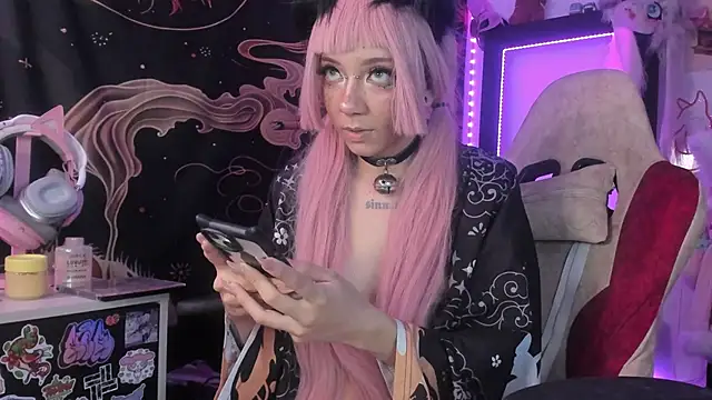 Alicedangerrr online show from May 2, 2026, 1:33 am