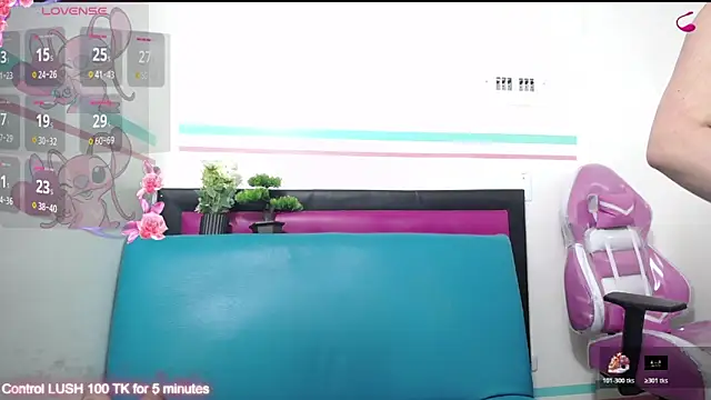 Snapshot of kambelroche chatting on June 9, 2026, 12:17 pm kambelroche online show from June 9, 2026, 12:17 pm