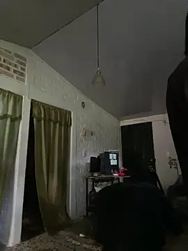 FlpGmz online show from October 19, 2025, 5:48 pm