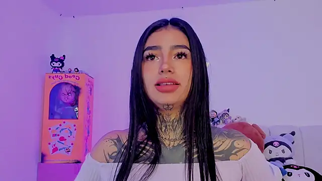 shadowcatt  online show from October 6, 2025, 7:03 pm