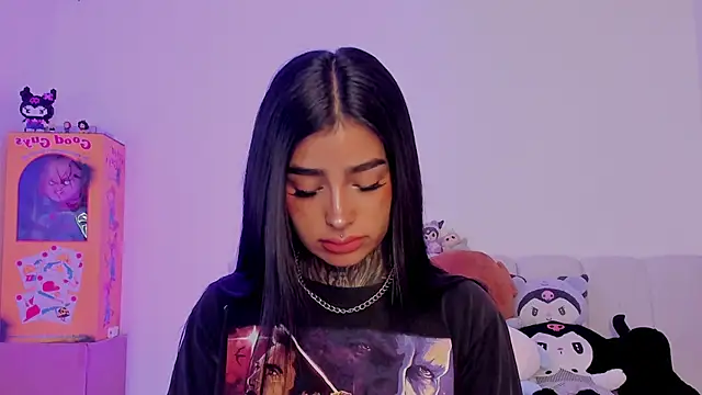 shadowcatt  online show from October 4, 2025, 8:43 pm