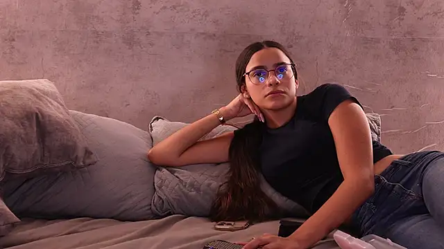 Nicky and Blake online show from February 17, 2026, 11:13 pm