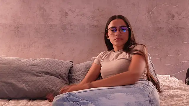 Nicky and Blake online show from March 4, 2026, 12:07 am