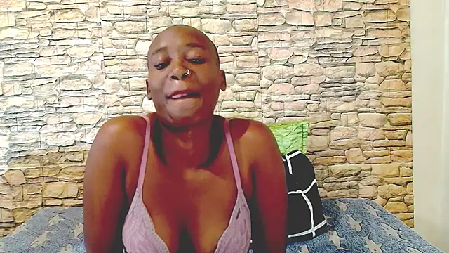 EbonyOlive69 online show from May 4, 2026, 9:23 am