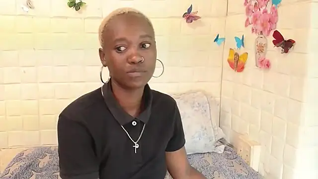 EbonyOlive69 online show from November 3, 2025, 5:27 pm