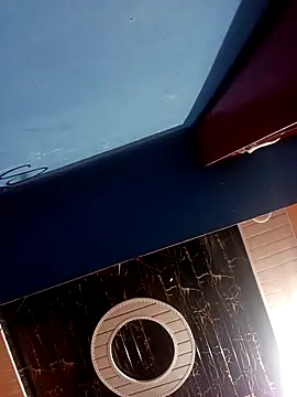 miyaababy online show from October 4, 2025, 9:05 pm