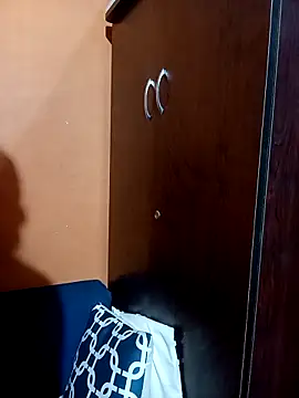 miyaababy online show from October 10, 2025, 7:04 pm