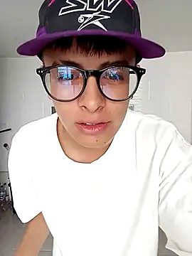 Cuervo maniaco online show from December 15, 2024, 2:37 pm