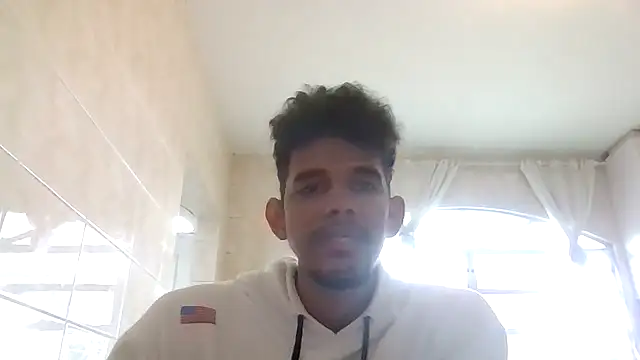 RenziTatte online show from September 26, 2025, 3:19 pm