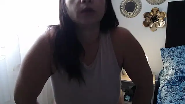 Snapshot of TatianaMonteross chatting on March 16, 2026, 12:31 pm TatianaMonteross online show from March 16, 2026, 12:31 pm