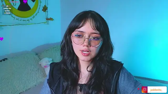 suzumi   online show from March 12, 2025, 9:23 am