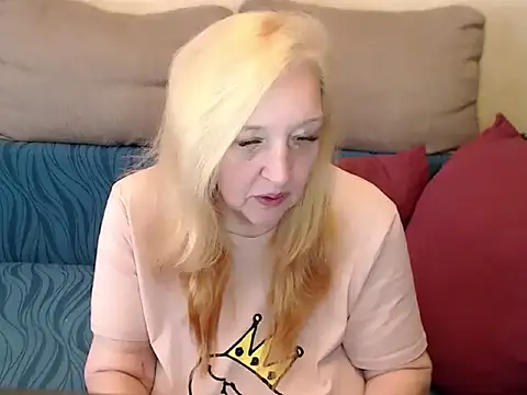 Snapshot of ANNAMATURE54 chatting on April 2, 2026, 9:49 am ANNAMATURE54 online show from April 2, 2026, 9:49 am