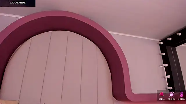 morganlake  online show from September 20, 2025, 3:44 am