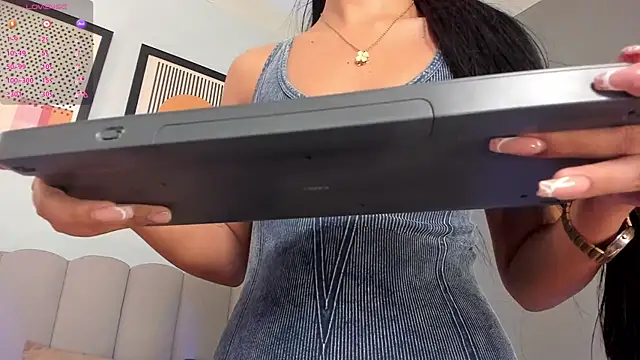 morganlake  online show from March 20, 2025, 3:34 am