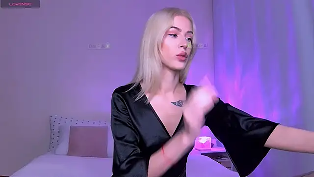 StacyWorry online show from October 11, 2025, 4:41 pm