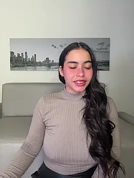 SophieRoyals online show from June 27, 2026, 12:22 pm