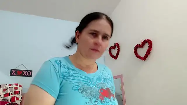 victoria jones online show from October 13, 2025, 2:07 pm