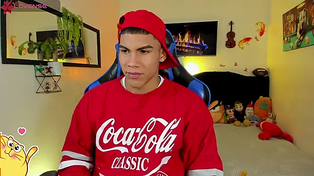 Snapshot of Damian_latinxxx chatting on May 22, 2026, 3:15 am Damian latinxxx online show from May 22, 2026, 3:15 am