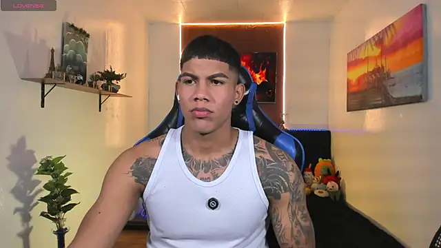 Damian latinxxx online show from August 7, 2026, 9:04 am