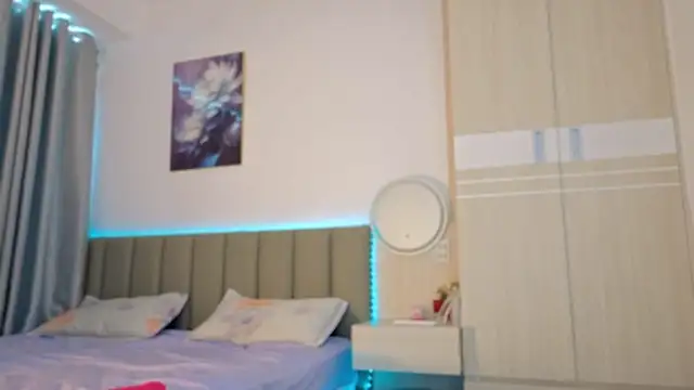 sweety vikky online show from June 15, 2026, 12:44 am