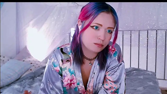 candy lina online show from June 4, 2026, 9:03 am
