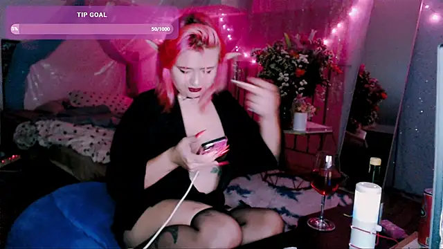 candy lina online show from April 25, 2026, 1:41 pm