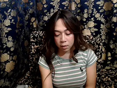 Snapshot of urprincessnicolexxx chatting on May 22, 2026, 8:34 am urprincessnicolexxx online show from May 22, 2026, 8:34 am