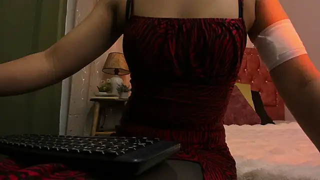 Zara dulce online show from October 18, 2025, 11:56 am