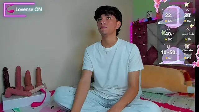 Snapshot of Santy_carrington chatting on November 23, 2025, 9:14 pm Santy carrington online show from November 23, 2025, 9:14 pm