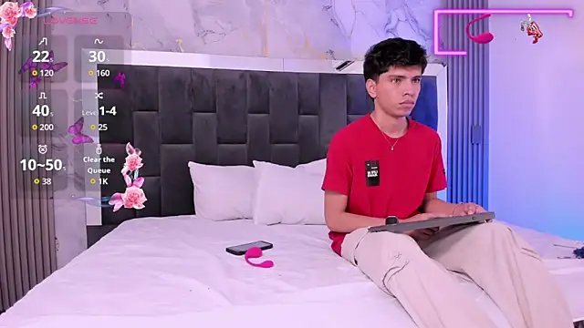 Santy carrington online show from April 10, 2026, 2:13 pm