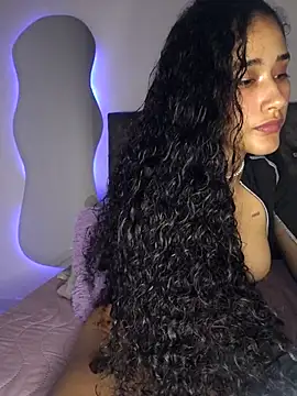 Snapshot of jaderossxx chatting on March 21, 2026, 4:35 am jaderossxx online show from March 21, 2026, 4:35 am