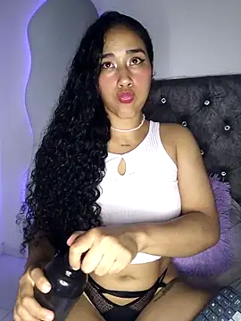 Snapshot of jaderossxx chatting on February 21, 2026, 2:13 am jaderossxx online show from February 21, 2026, 2:13 am