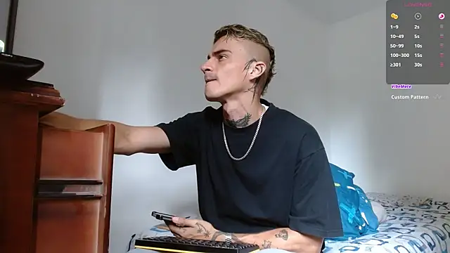 bray hotboy777 online show from October 25, 2025, 3:56 pm