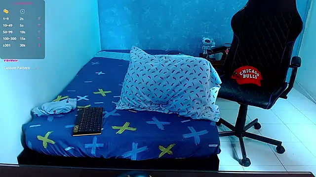 bray hotboy777 online show from February 27, 2025, 3:59 pm