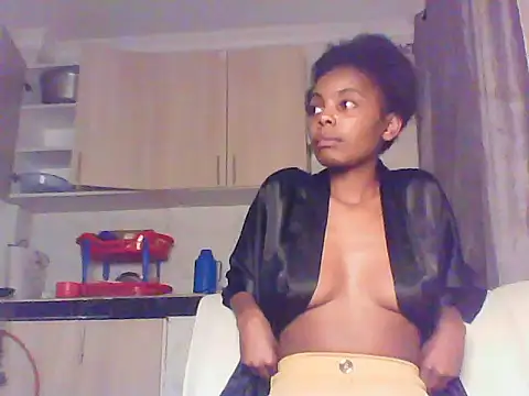 Snapshot of sweetanabella4 chatting on July 24, 2026, 11:23 pm sweetanabella4 online show from July 24, 2026, 11:23 pm