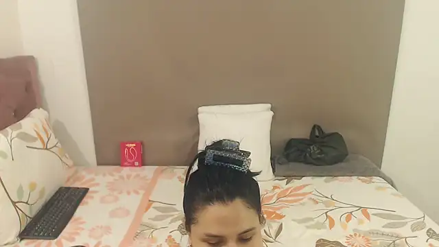 kimberlyjamexxx online show from March 12, 2026, 3:34 am